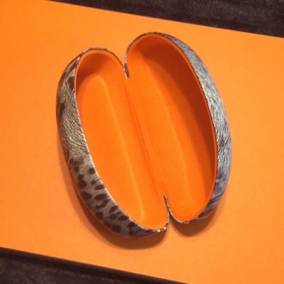 New sunglasses case - Picture 2 of 3